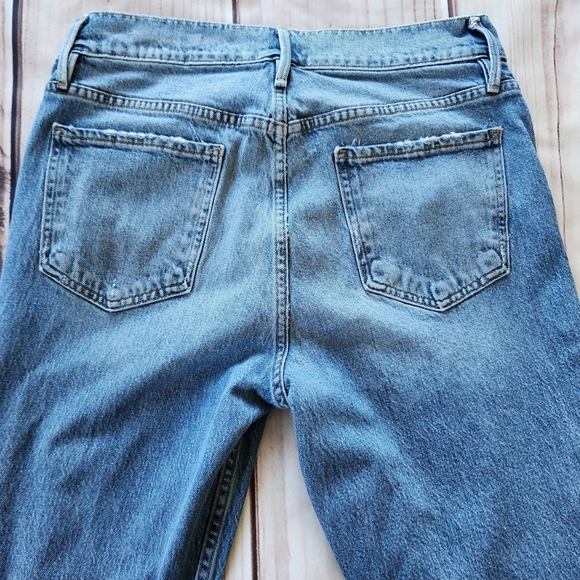 Frame "Le Sylvie Slender Straight" High Rise Distressed Jean | Women's Size 32 - Picture 7 of 12